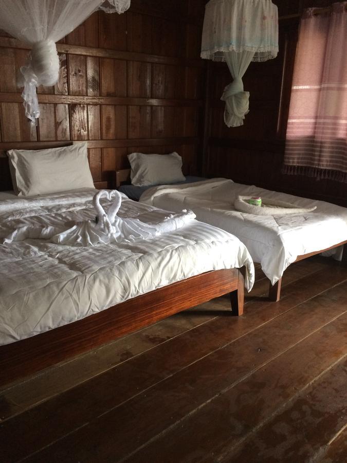 Riverside Bungalow Hotel Ban Dondét Esterno foto
