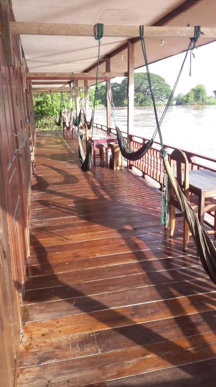 Riverside Bungalow Hotel Ban Dondét Esterno foto