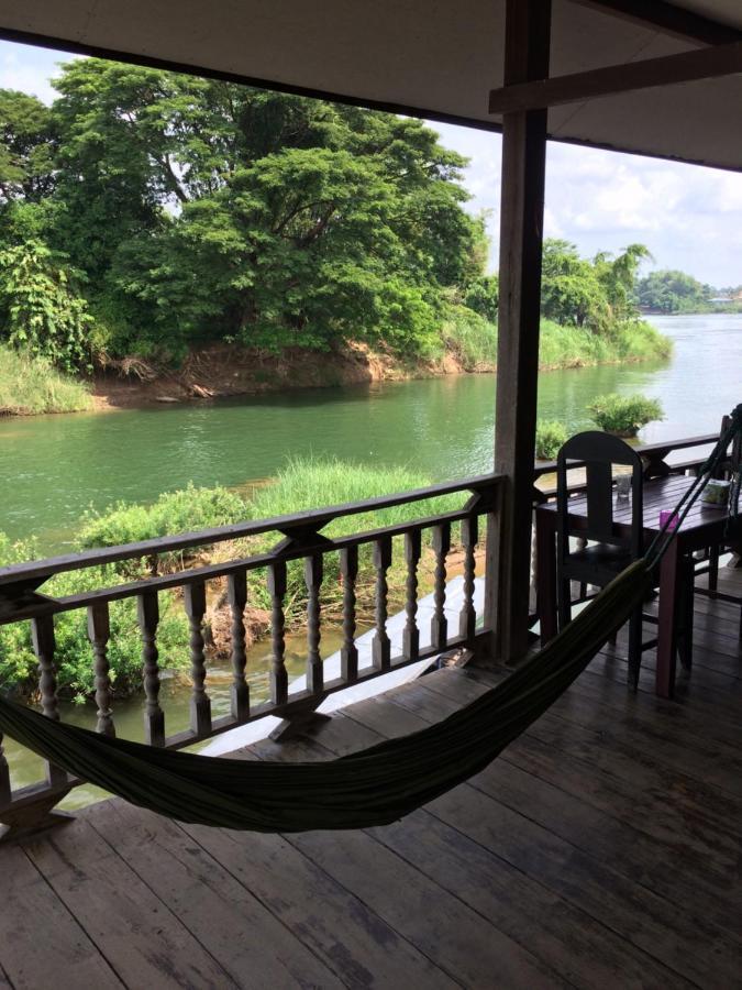 Riverside Bungalow Hotel Ban Dondét Esterno foto